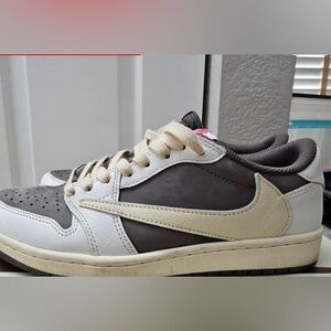 Travis Scott Reverse Mocha Size 10.5 Used